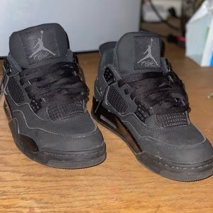Black cat 4s